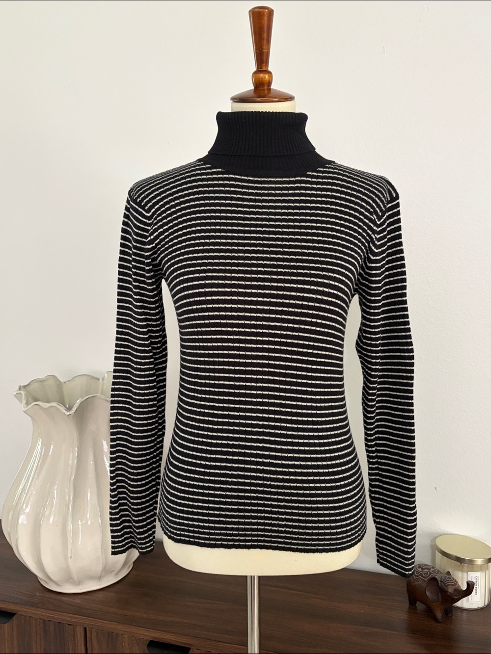 Black &‎ White Striped Turtleneck Sweater by MONTANA BLUES size Large